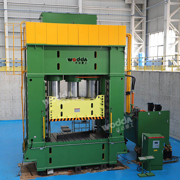 3000噸框架式油壓機