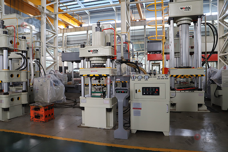 200噸不銹鋼蓋拉伸液壓機 200噸不銹鋼蓋拉伸液壓機