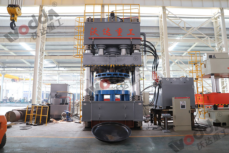 封頭液壓機(jī) 封頭液壓機(jī)