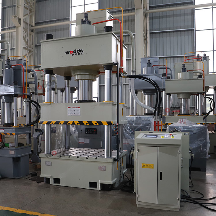 315噸三梁四柱液壓機(jī) 315噸三梁四柱液壓機(jī)