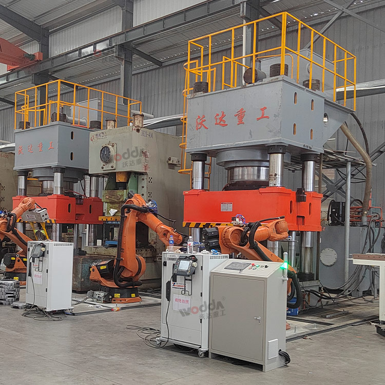 2000噸三梁四柱液壓機(單缸) 2000噸三梁四柱液壓機(單缸)