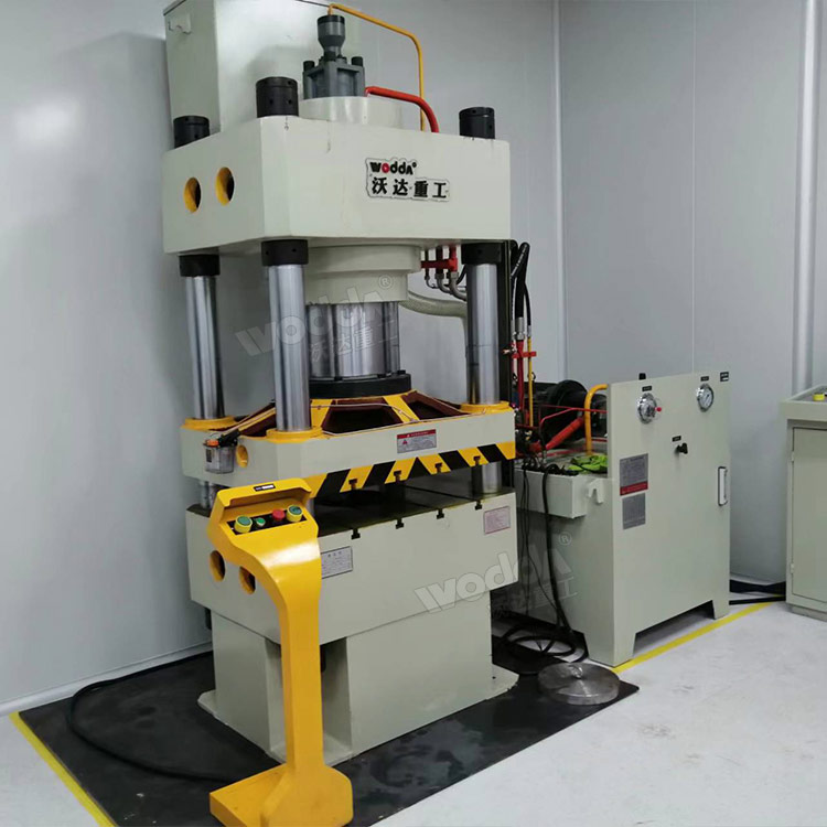 160噸四柱三梁液壓機 160噸四柱三梁液壓機