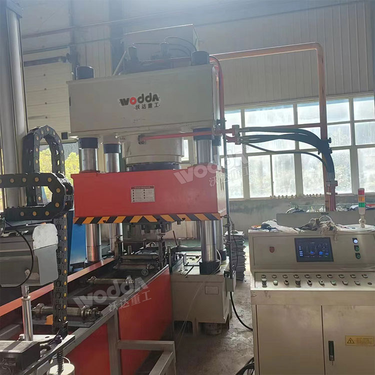 630噸錨桿托盤液壓機 630噸錨桿托盤液壓機