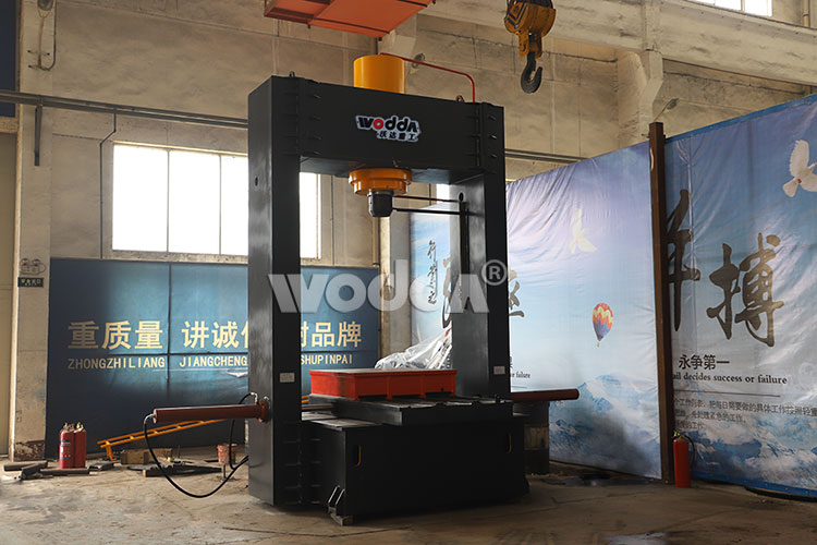 400噸龍門液壓機生產廠家